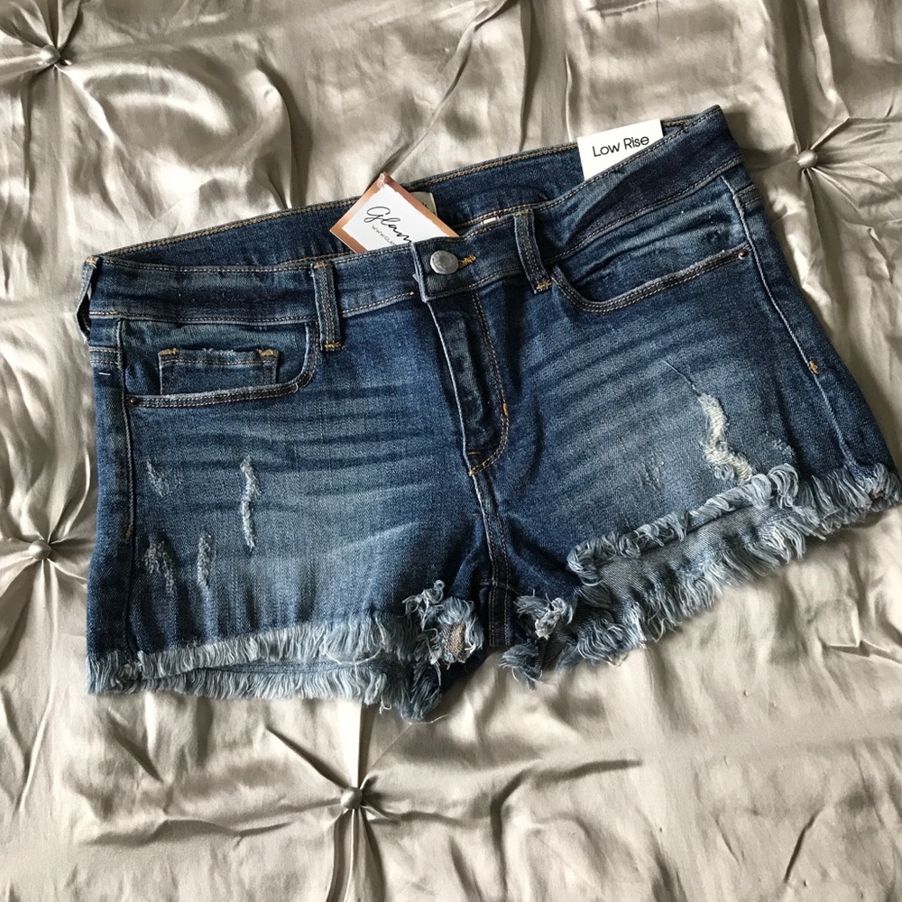 SNEAK PEEK Distressed Frayed Cut-Off Jean Shorts - Picture 7 of 8